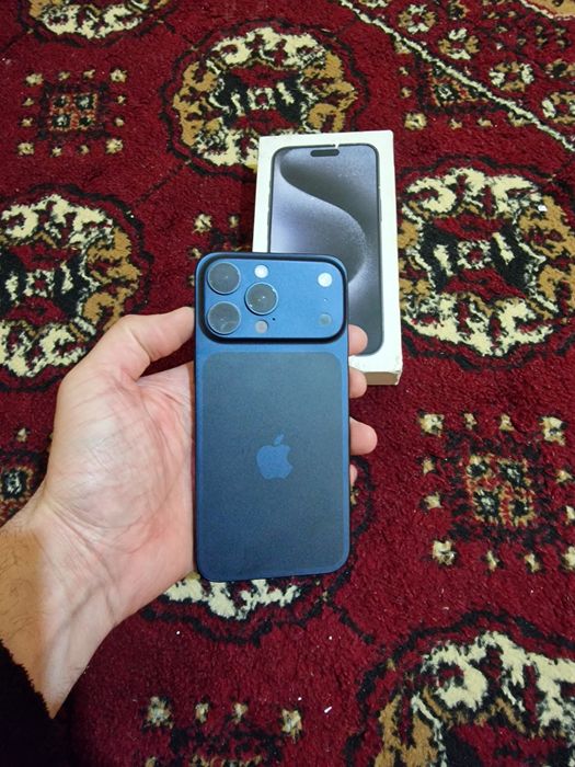 Iphone 15 Pro Max. 256GB Emkost 85%  Ayol kishi ishlatgan xolati idyol