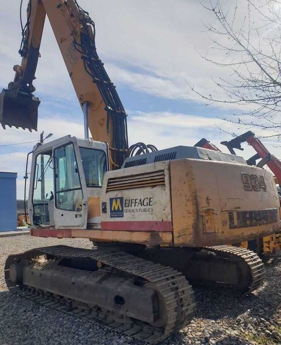 Dezmembrez excavator Liebherr R934 - Piese de schimb Liebherr