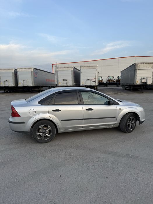Ford focus 2 2006. 1,6. автомат