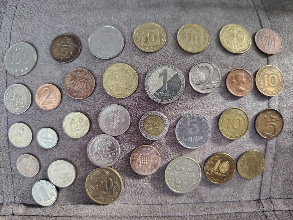 Продам монеты   .