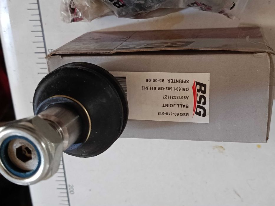 Шаровые опоры на Mercedes Sprinter (95-06) — Новая + Б/У, фирмы BSG.