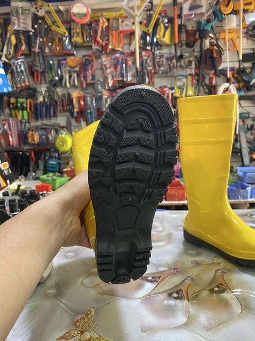 сапоги резиновые