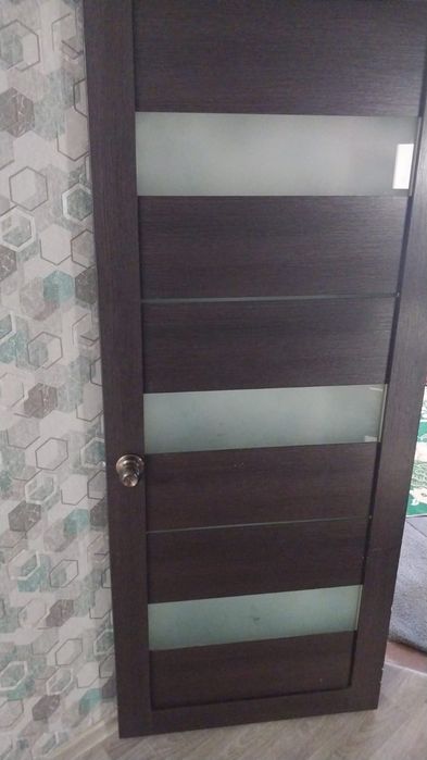 Продам межкомнатные двери