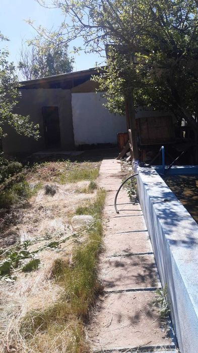 Срочно! Продается садовый дом с  бассейном, баней, 12 соток