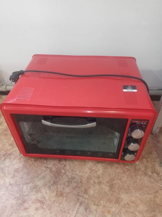 Продам духовку. Цена 6000