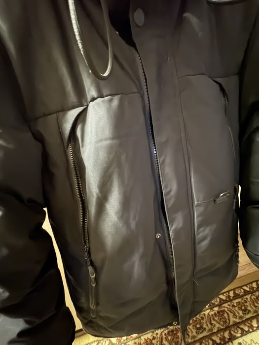 Продам зимнюю куртку