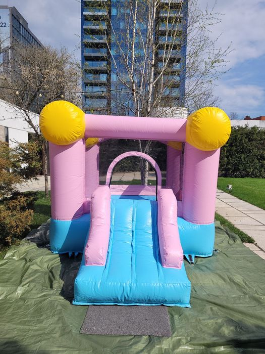 Tobogan cu bouncer/Tobogan gonflabil cu trambulina