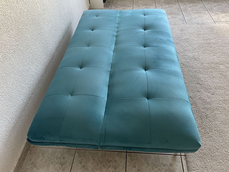 Canapea 3 locuri,albastra,extensibila,mobexpert,in stare foarte buna