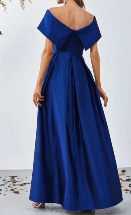 Vând rochie eleganta!