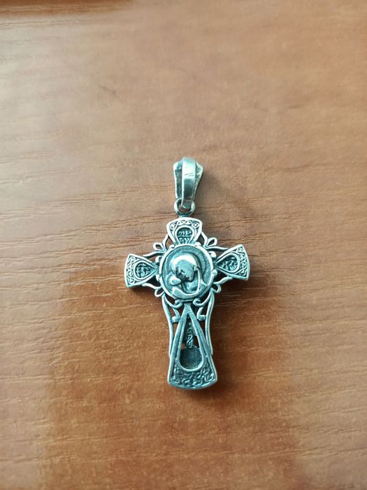 Серебряный крест