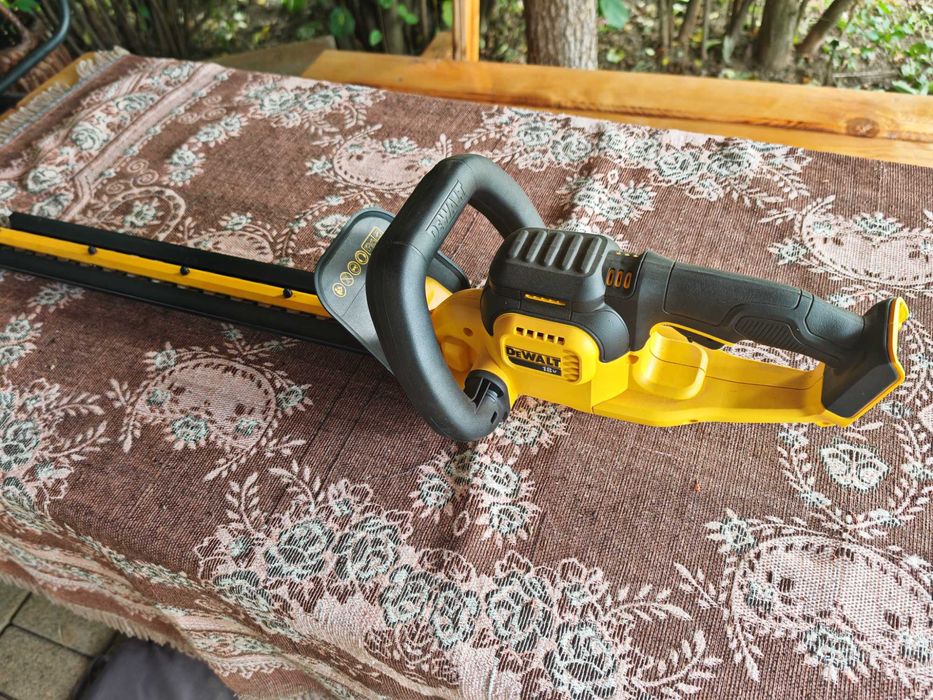 Trimer DeWalt DCMHT563P1-QW