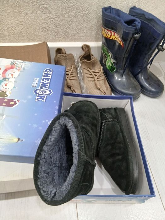 Обувь детская и подростковая