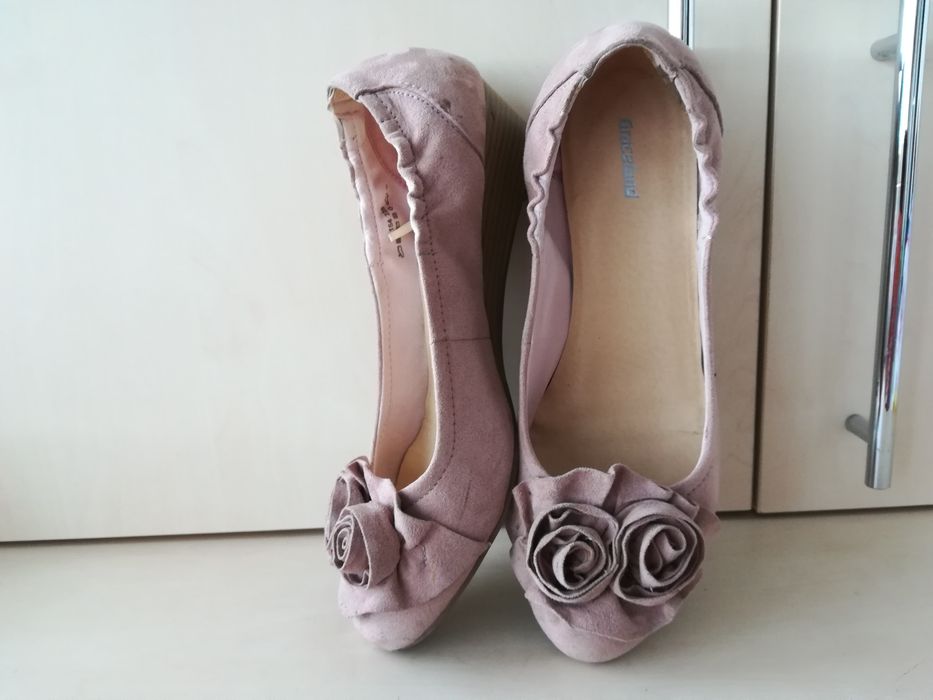 Vând pantofi damă mărimea 41