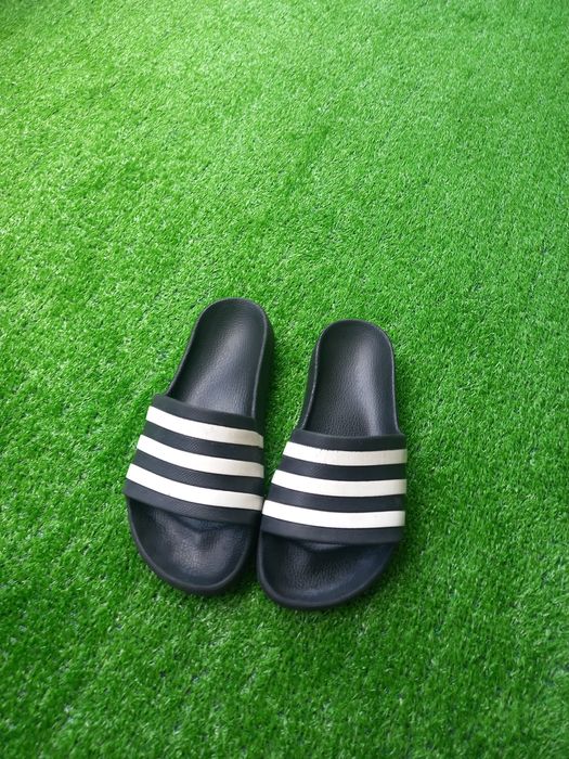 Оригинални чехли на Адидас