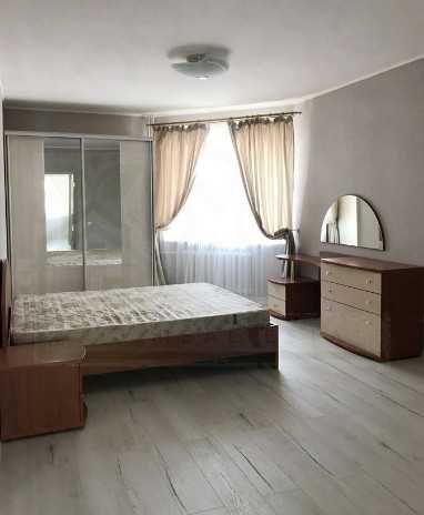 Дава се под наем Двустаен апартамент в Пловдив, Изгрев - 65 кв.м за 229.5 € - Снимка #2