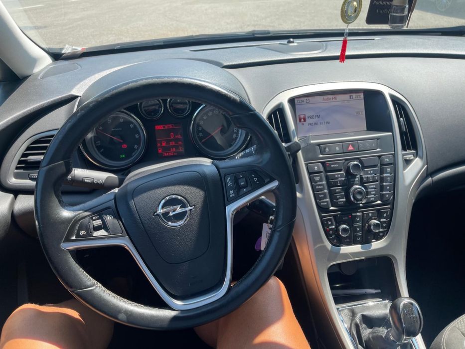 Opel Astra J Sport Tourer 1.7 110 CP