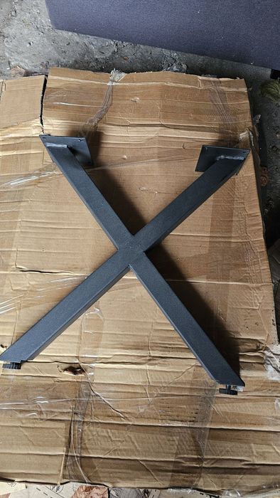 Метални крака за холни масички