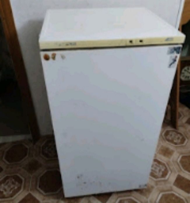 Продам холодильник
