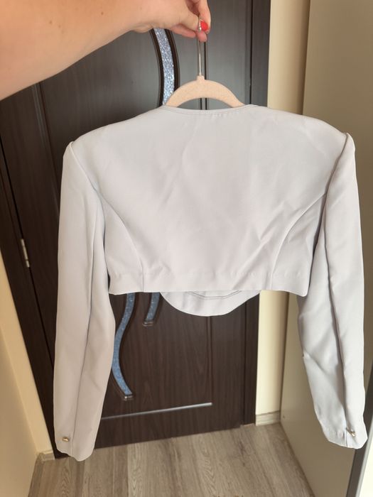 Compleu top și fustă
