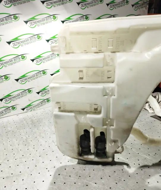 Vas lichid parbriz BMW Seria 5 2010 520d MT (184 hp)