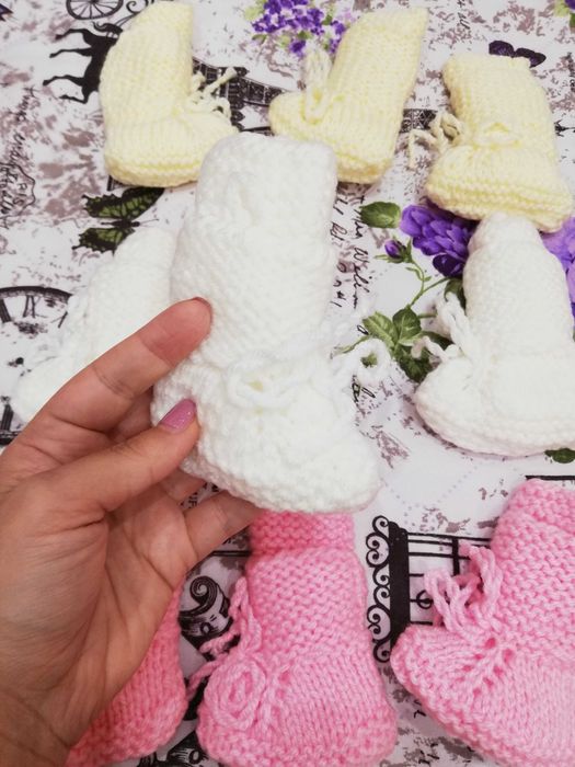 Бебешки плетени терлицки