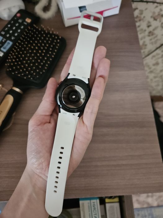 Продам смарт часы watch