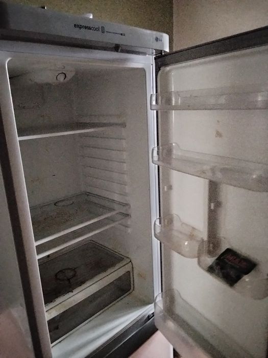 Холодильник рабочий