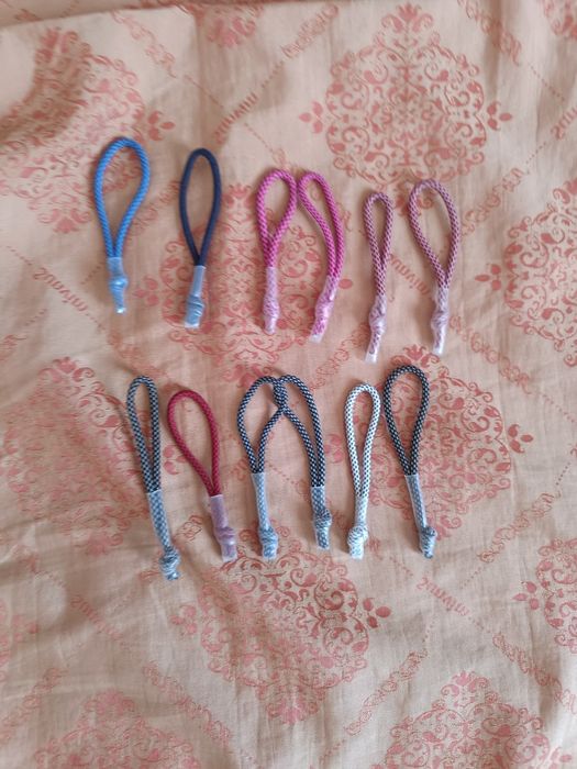 Зипперы там ещё сумка есть