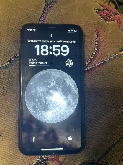 Продам айфон xr на 128 гб