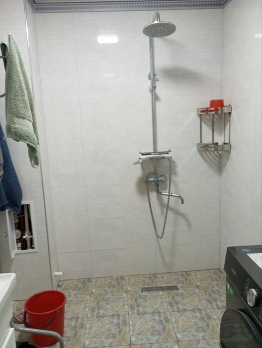 Дом заходи живи.