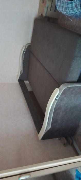 Продам раздвижной диван