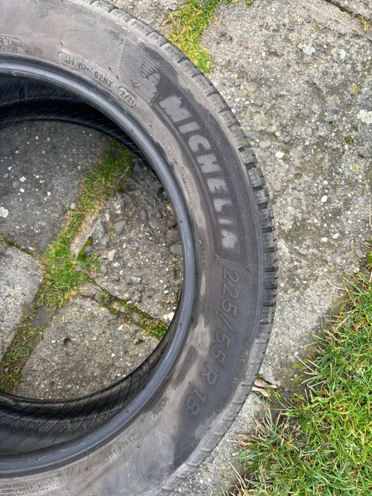 Vând set de 4 anvelope ALL SEASON 225/55 R18, stare bună