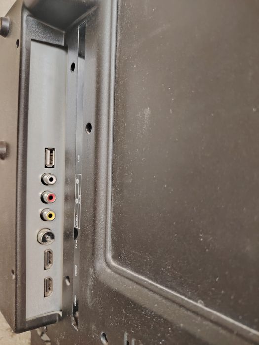 Телевизор Elenberg на запчасти