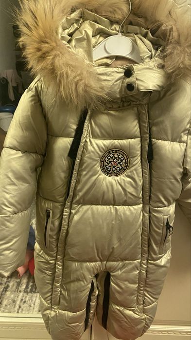 Продам зимний комбинезон трансформер