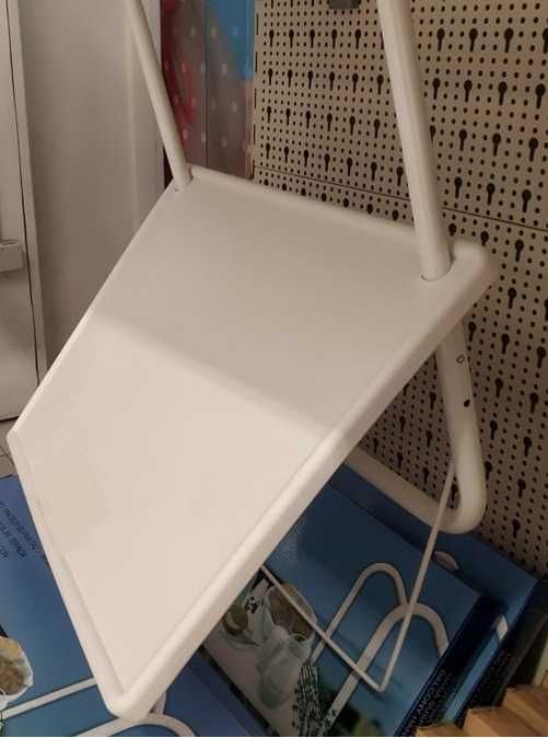 Закачаща се градинска масичка на балкон тераса висяща Бяла 51.5х39х55