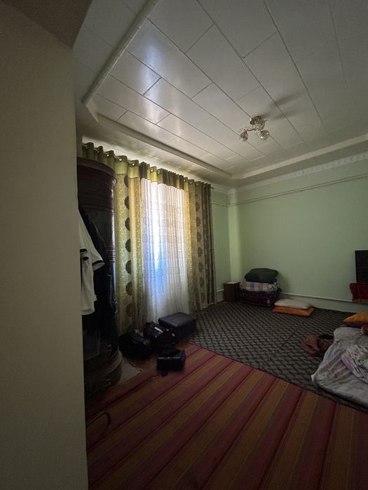Uy sotiladi 8 sotik dokumentdan pravlema yoq kelishamiz