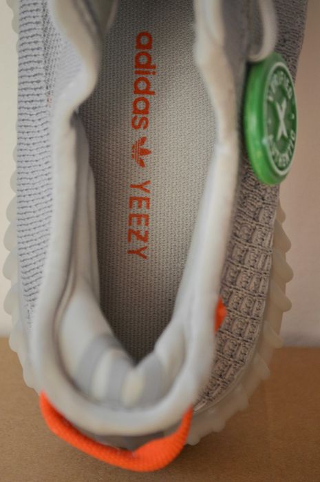 Yeezy 350 tail light 41/42/43/44 + box