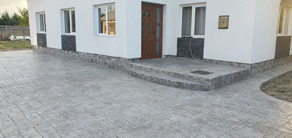 Beton amprentat Octavian