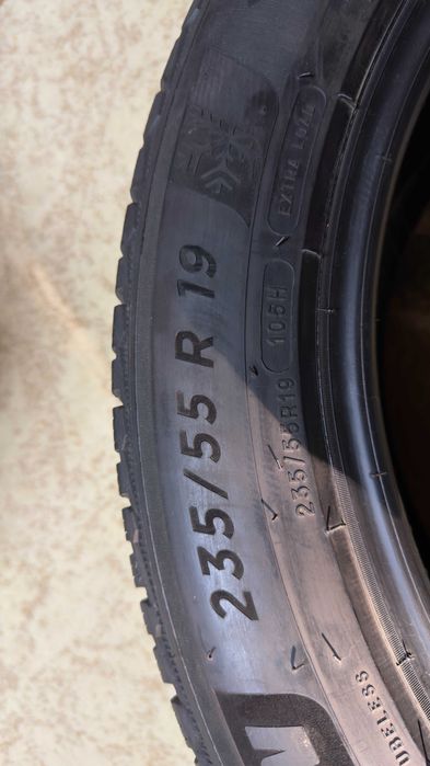 Michelin Pilot Alpine 5 R19 235/55