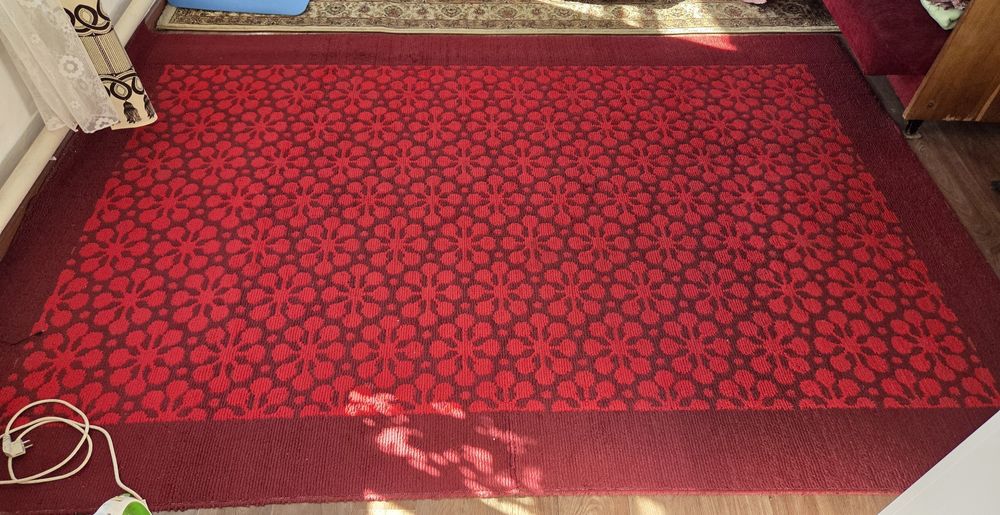 Продам советские: ковёр и палас.