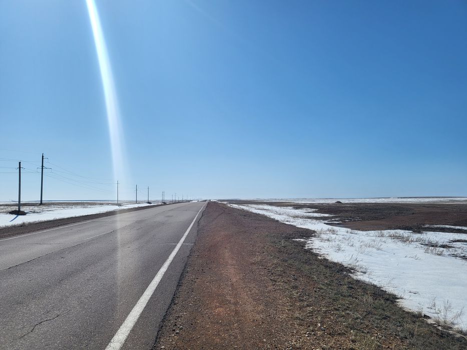 Продам участок вдоль дороги