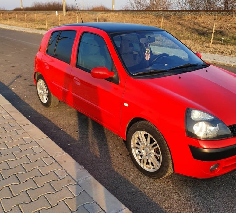 Vand clio 2 colantata total!