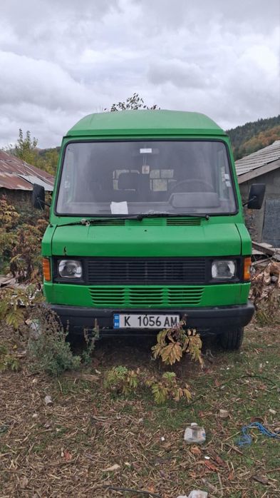 Товарен автомобил Мерцедес 310