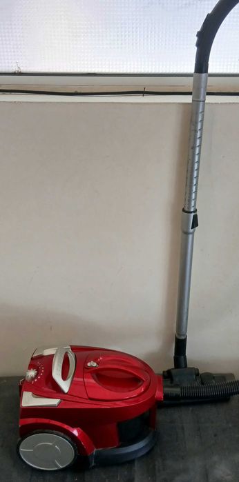 Прахосмукачка NEO 1600W