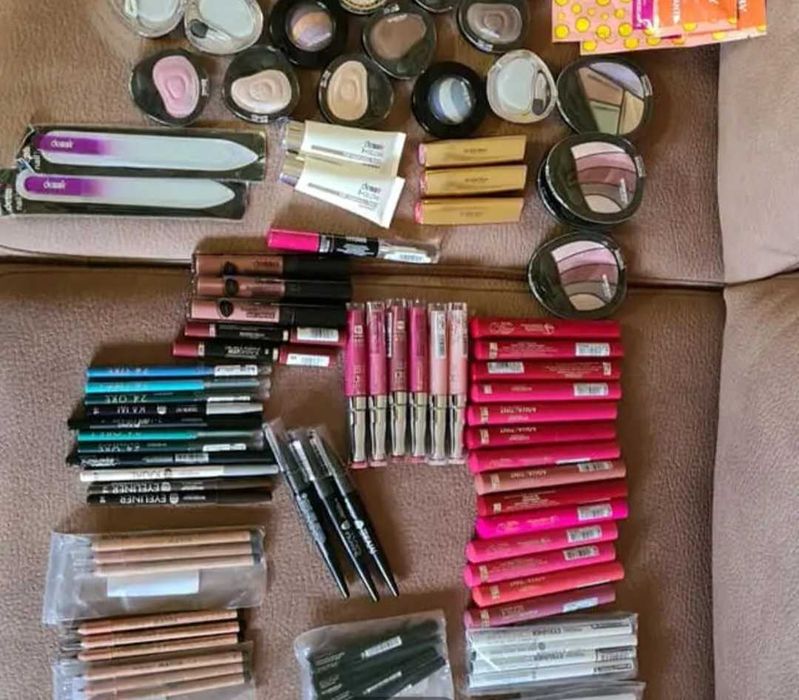 Гримове на Max Factor Deborah Milano Rimmel Bourjois