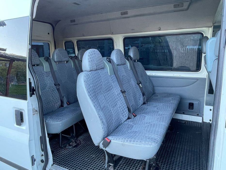 Ford transit 8+1 locuri