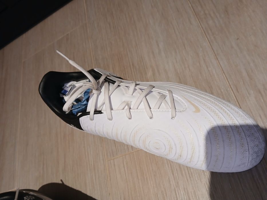 Nike phantom noi