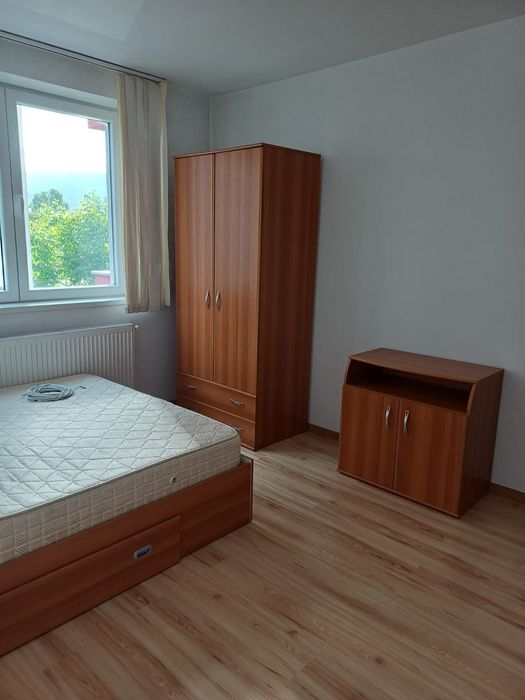 Apartament 2 dormitoare, zona Stadion, etaj 1, de închiriat