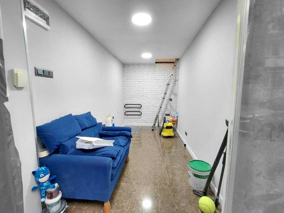 Дава се под наем Магазин в София, Център - 18 кв.м за 350 € - Снимка #2