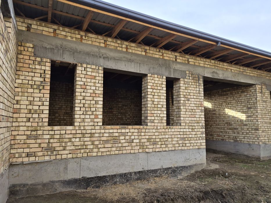 To‘y tepa Nurafshonda uchaska sotiladi